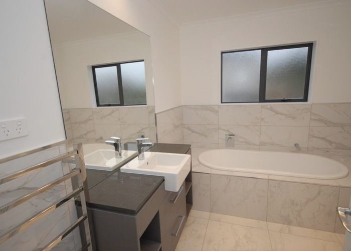  at 14 Mauku Lane, Greenhithe, North Shore City, Auckland