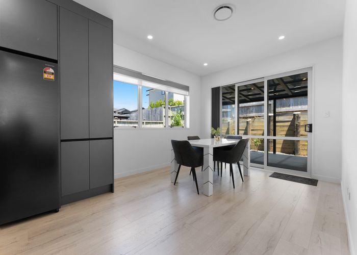  at 6 William Calvert Drive, Swanson, Waitakere City, Auckland