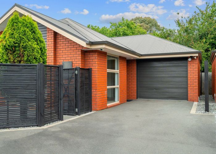  at 4/17 Hansons Lane, Upper Riccarton, Christchurch