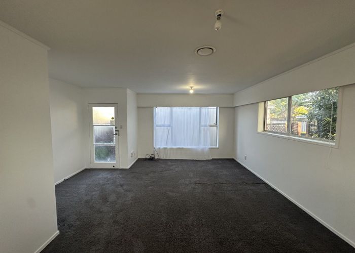  at 3/2 Ihaka Place, Papatoetoe, Auckland