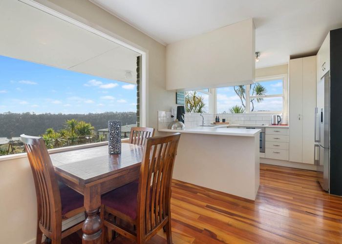  at 1/9 Pemberton Avenue, Bayview, North Shore City, Auckland