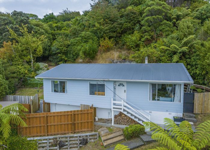  at 165 Miromiro Road, Normandale, Lower Hutt