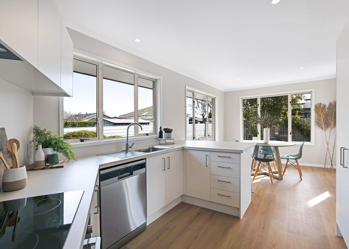  at 90A Chalmers Avenue, Hampstead, Ashburton