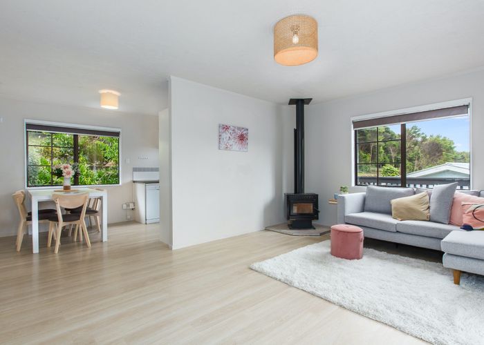  at 64 Albatross Close, Whitby, Porirua