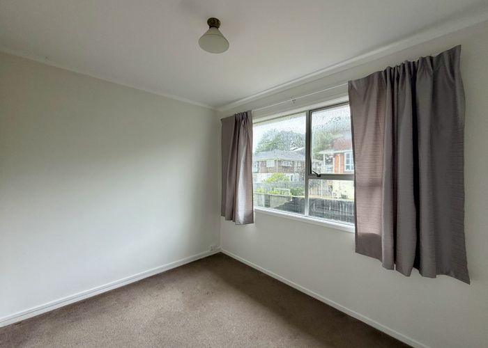  at 1/12 Steen Place, Mangere Bridge, Manukau City, Auckland