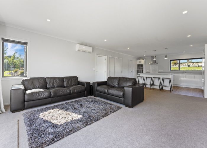  at 1 Corbin Court, Levin
