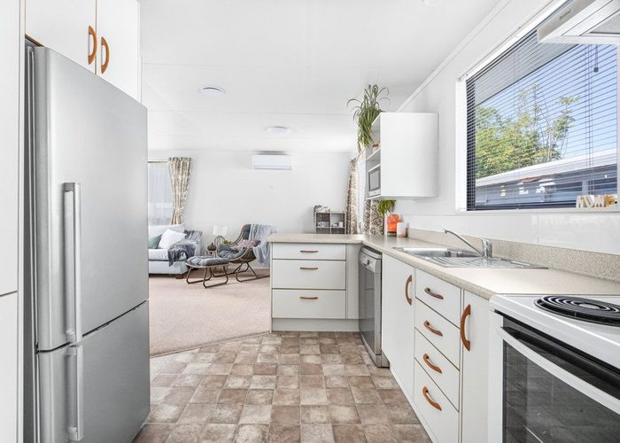  at 35 Crawshaw Drive, Nawton, Hamilton