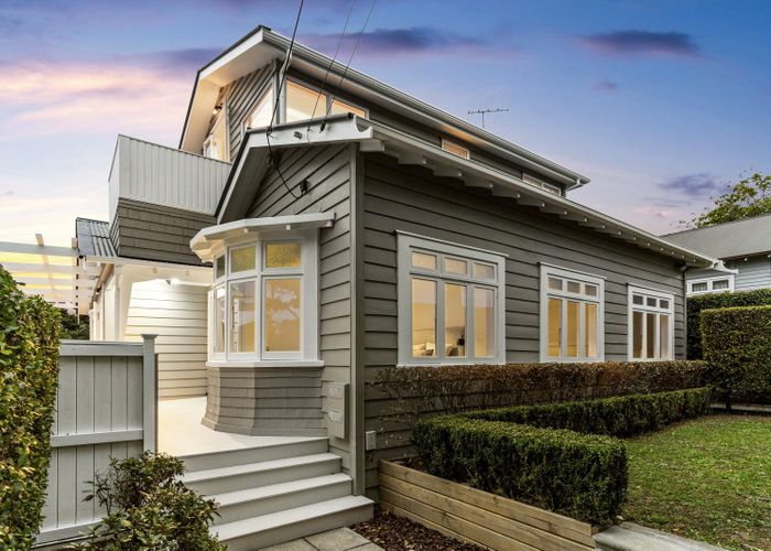  at 131 Bassett Road, Remuera, Auckland