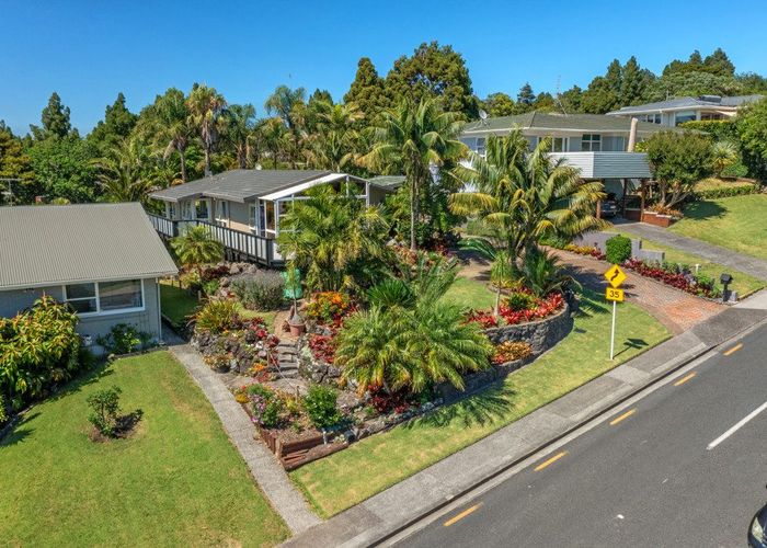  at 25 Mcdowell Crescent, Hillcrest, Auckland