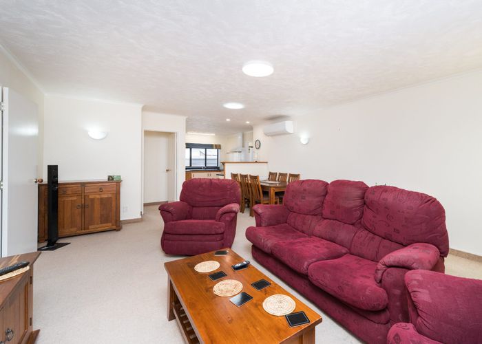  at 8 Oxford Street, Hokowhitu, Palmerston North, Manawatu / Whanganui