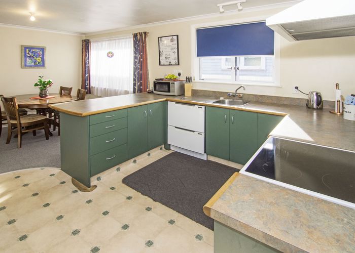  at 76 Raglan Street, Lansdowne, Masterton