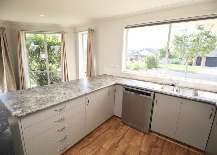  at 21 Parkside Drive, Huntington, Hamilton, Waikato