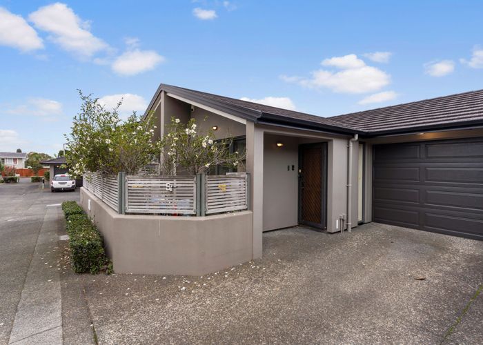  at 57/8 Landscape Road, Papatoetoe, Manukau City, Auckland