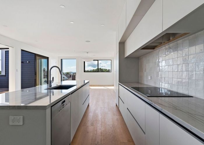  at 246 Hurstmere Road, Takapuna, North Shore City, Auckland