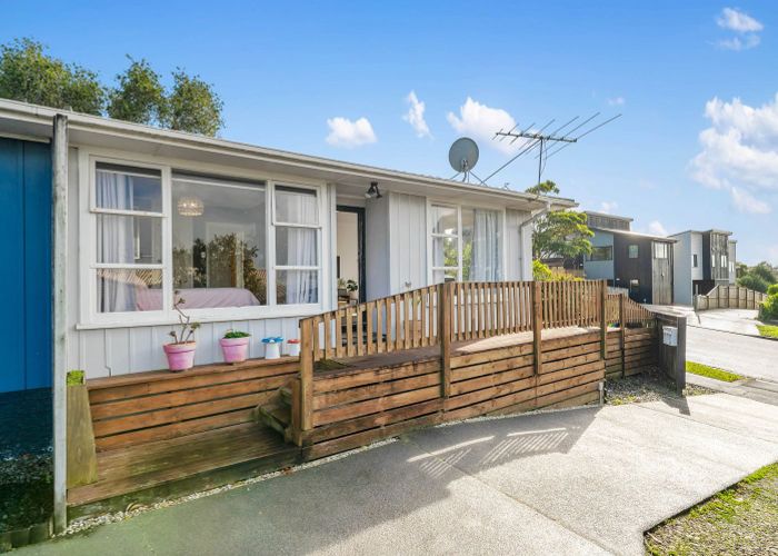  at 1/17 Felton Mathew Avenue, Saint Johns, Auckland City, Auckland