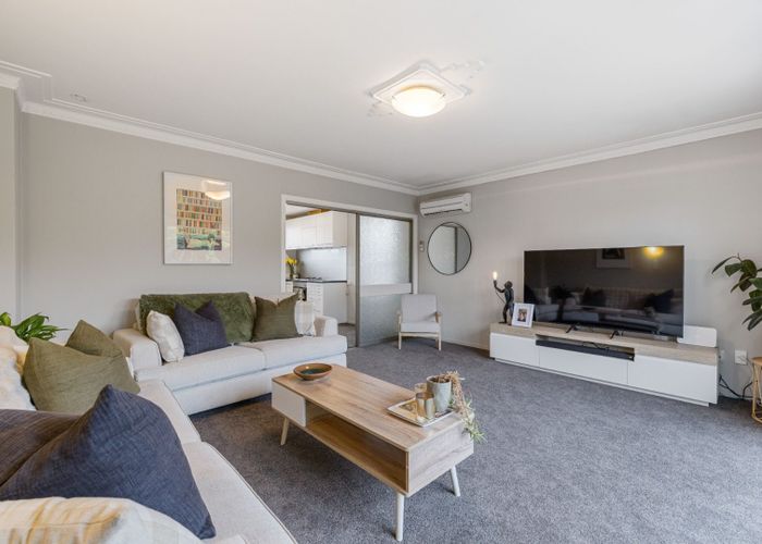  at 2/40A Brookside Terrace, Bryndwr, Christchurch City, Canterbury