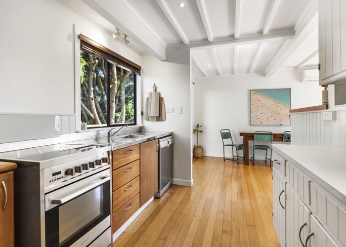  at 1/9 LANCASTER RD, Beach Haven, Auckland