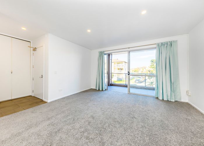  at 90B Michael Jones Drive, Flat Bush, Auckland
