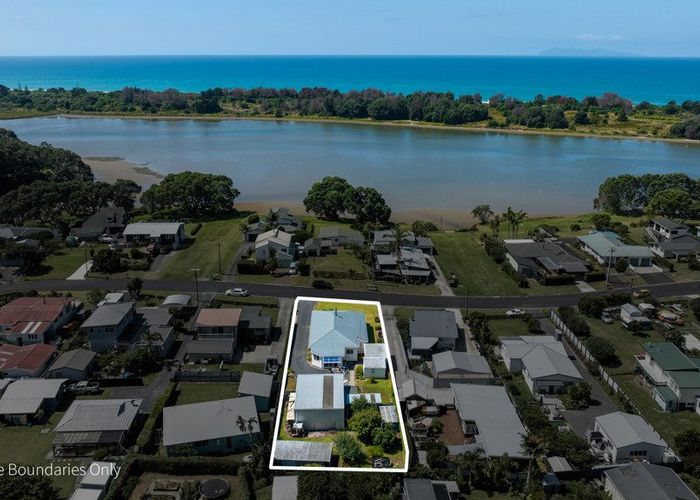  at 29 Roretana Drive, Athenree, Waihi Beach