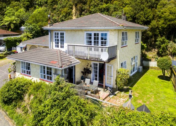  at 3 Lord Street, Stokes Valley, Lower Hutt