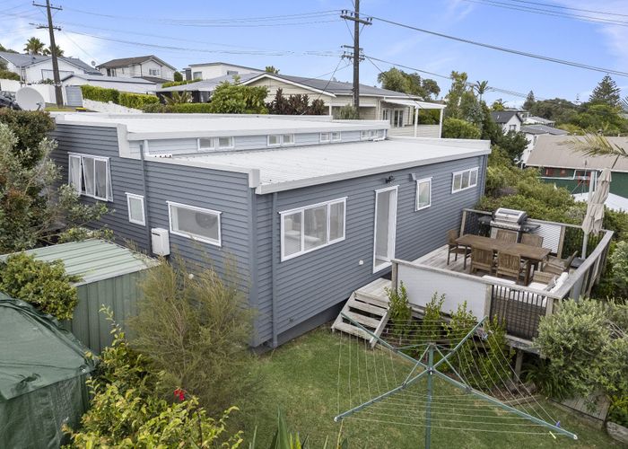  at 11 Wesley Street, Devonport, Auckland
