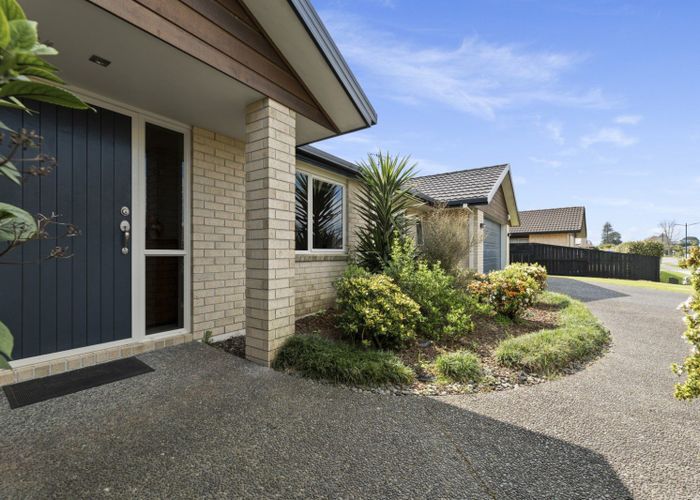 at 1 Inverness Drive, Pyes Pa, Tauranga
