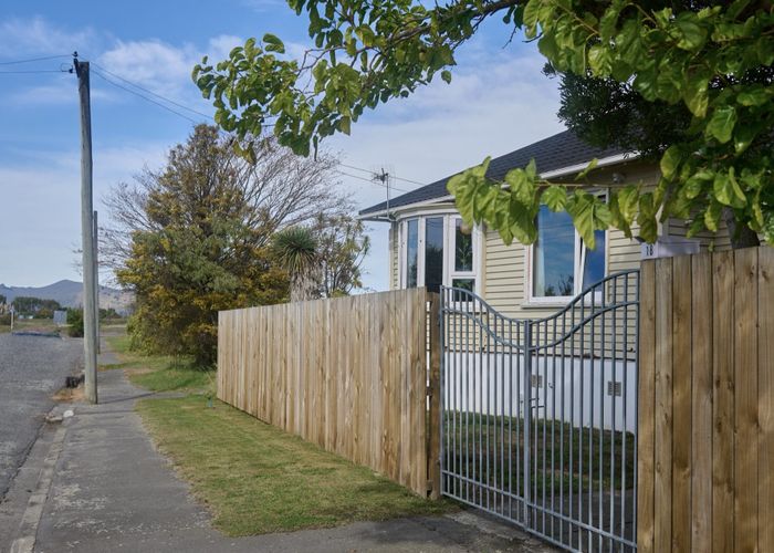  at 18 Pratt Street, New Brighton, Christchurch