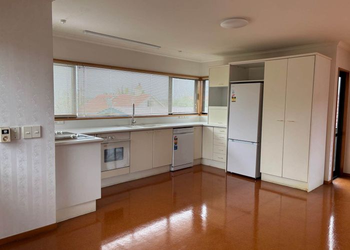  at 2/9 Egremont Street, Belmont, North Shore City, Auckland