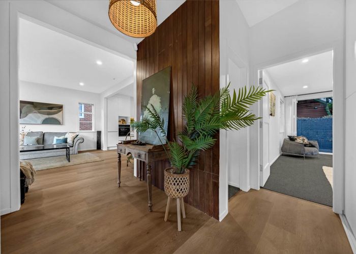  at 1/8 Hillsborough Road, Hillsborough, Auckland City, Auckland