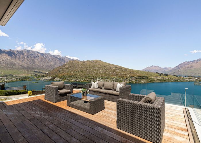  at 12 Florence Close, Queenstown Hill, Queenstown