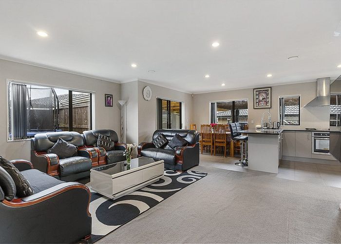 at 3 Liscooly Place, Flat Bush, Manukau City, Auckland