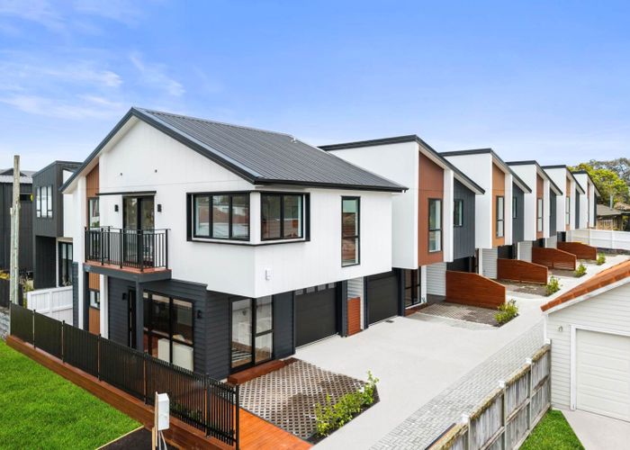 at Lot 1-6/49 Neil Avenue, Te Atatu Peninsula, Waitakere City, Auckland