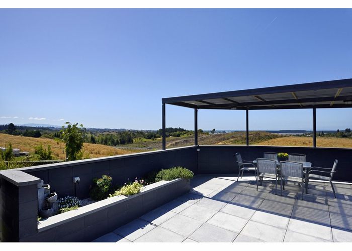  at 70 Galeo Road, Redwood Valley