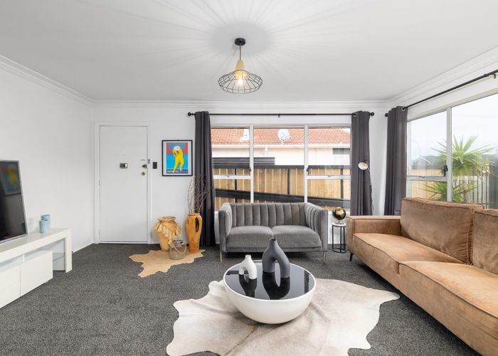  at 1/15 Heathglen Avenue, Parklands, Christchurch City, Canterbury