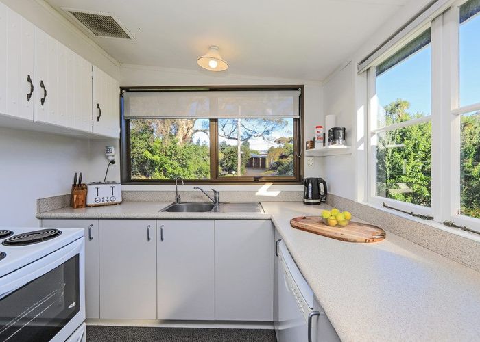 For sale 30 Gillies Crescent, Waimarama, Hastings, Hawke's Bay