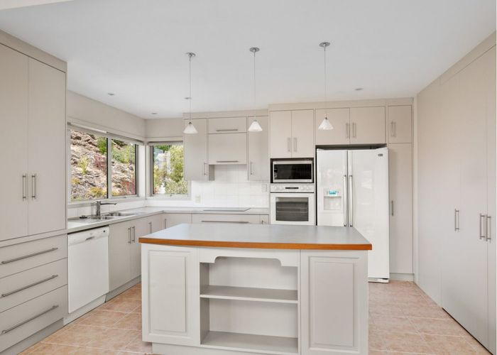  at 16 Aronui Road, Bridge Hill, Alexandra