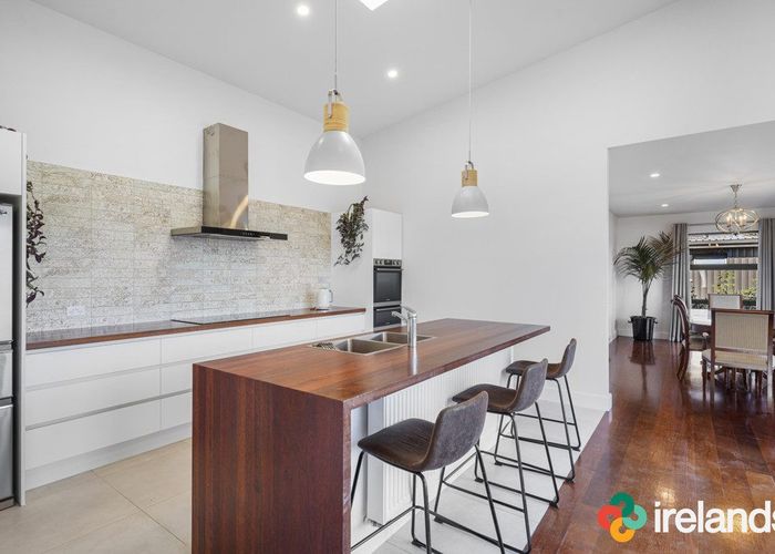 For sale 20 Nautilus Place, Spencerville, Christchurch City