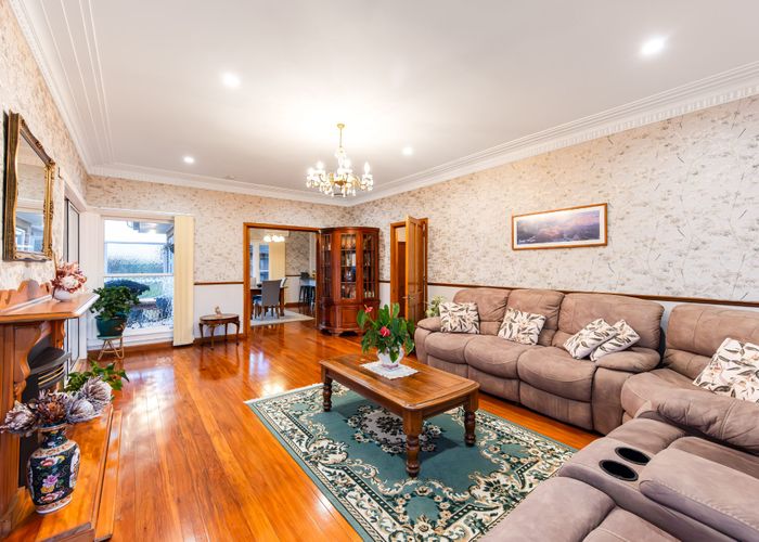  at 148 Cliff View Drive, Green Bay, Auckland