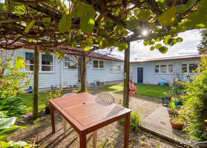  at 64 Holdsworth Avenue, Trentham, Upper Hutt