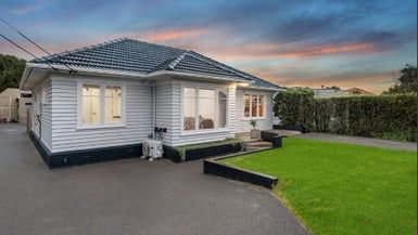  at 82 Michaels Avenue, Ellerslie, Auckland