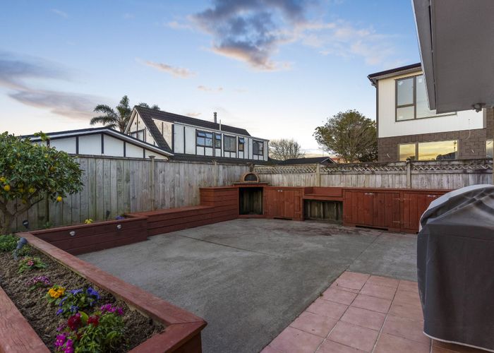  at 2/14 Paton Avenue, Papatoetoe, Manukau City, Auckland