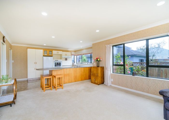  at 27 Rosebank Avenue, Kelvin Grove, Palmerston North