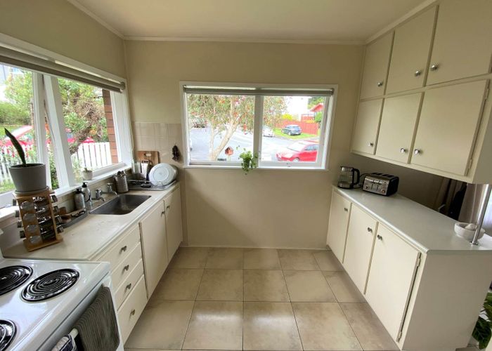  at 1/34 Segedin Place, Glenfield, North Shore City, Auckland