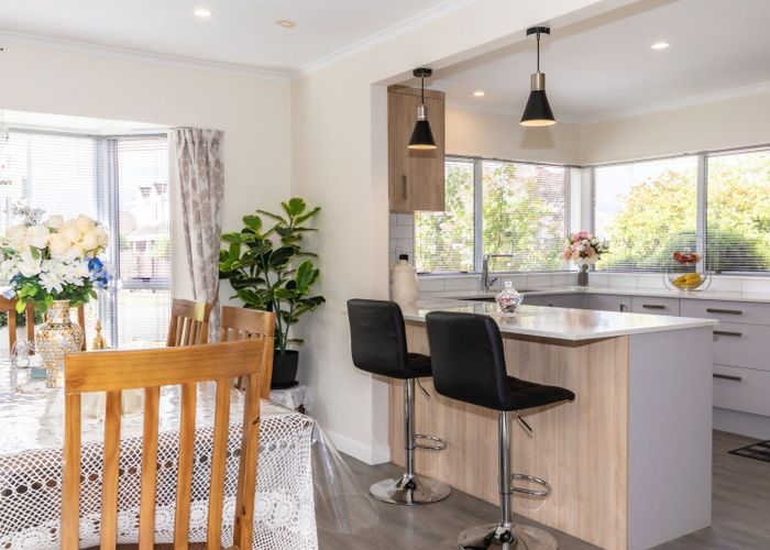  at 6 Royal Oak Drive, Kelvin Grove, Palmerston North, Manawatu / Whanganui