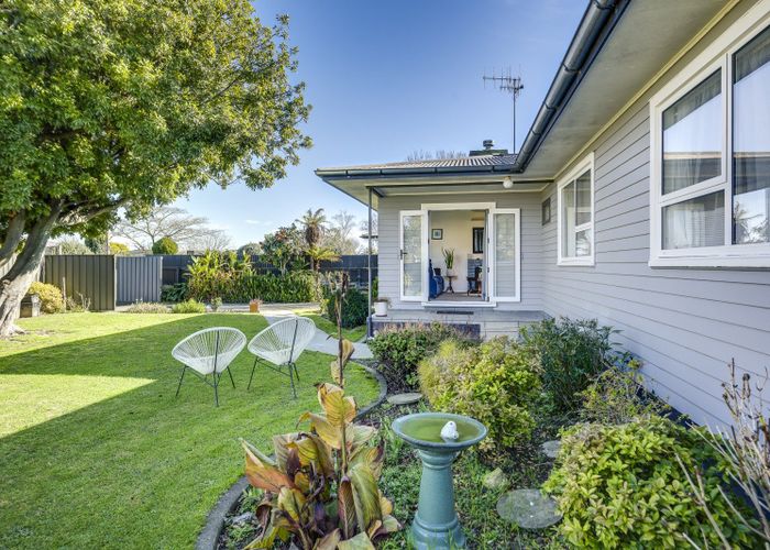  at 28 Henley Crescent, Pirimai, Napier