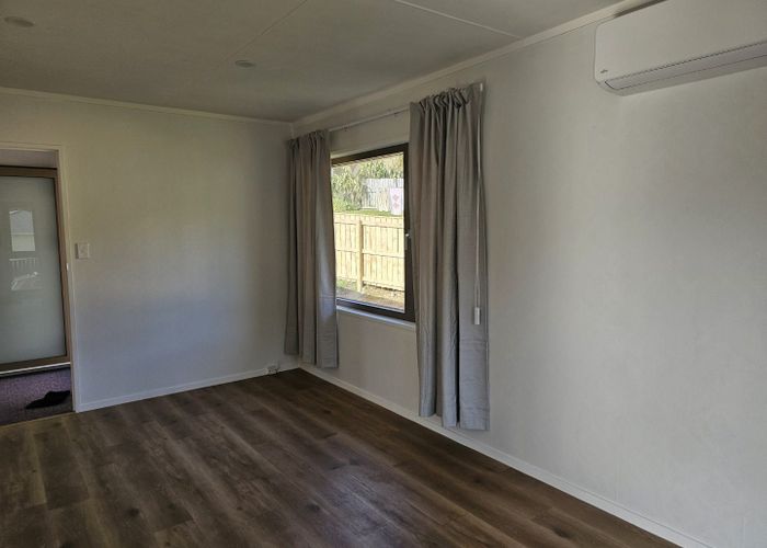  at 5 Mahinawa Street, Elsdon, Porirua, Wellington