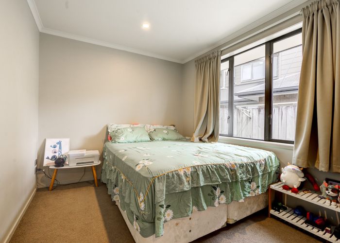  at 2/31 Jones Crescent, Melville, Hamilton