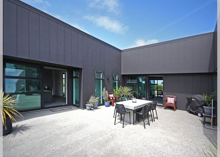  at 16 Carex Grove, Foxton Beach, Horowhenua, Manawatu / Whanganui