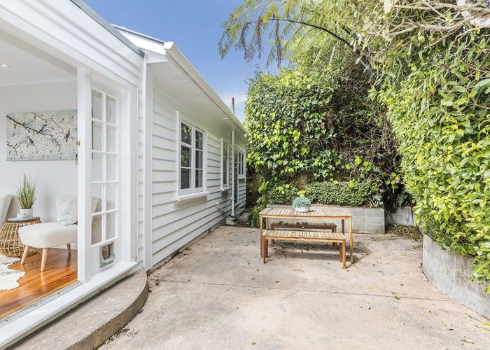  at 14 Highbury Crescent, Highbury, Wellington