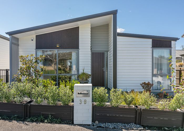  at 3B Torrington Crescent, Glen Innes, Auckland